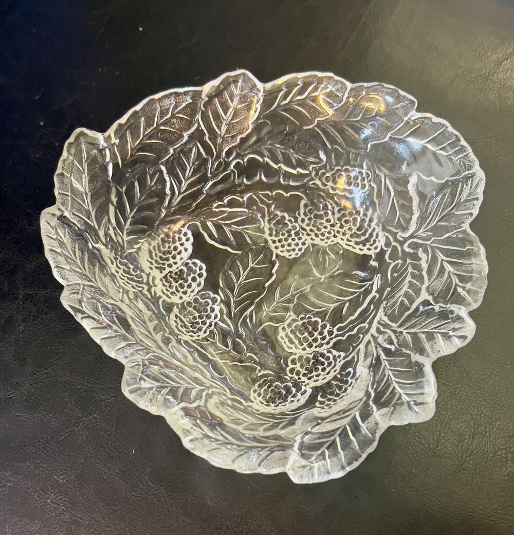 Vintage Indiana Glass Loganberry Clear Glass Berry Bowl Leaf Candy Nut Dish
